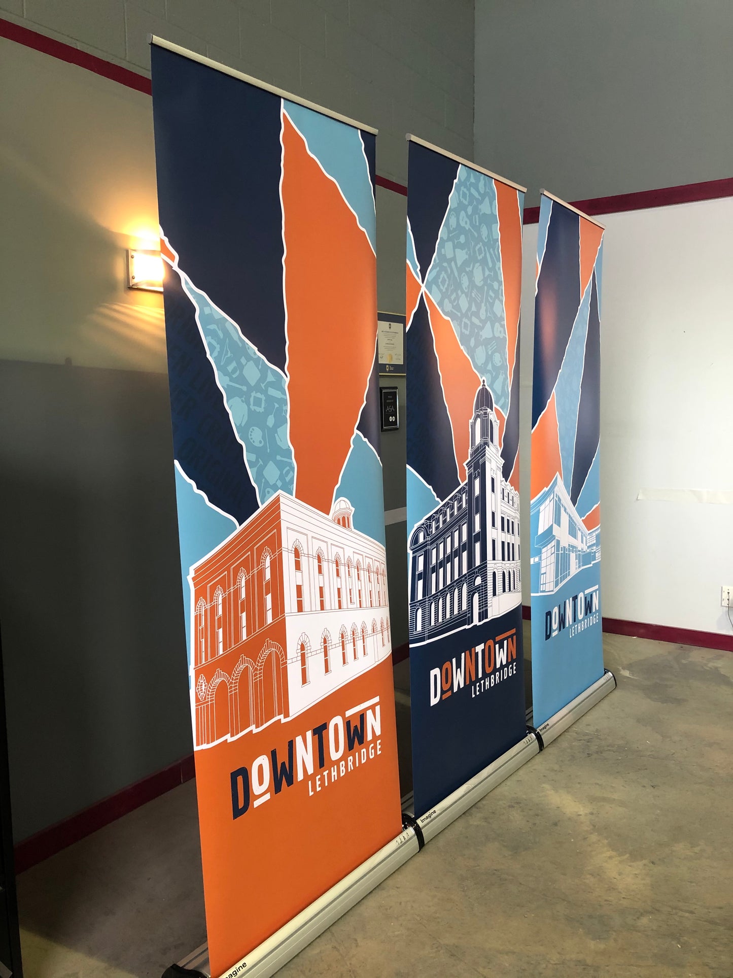 Retractable Banner Stands